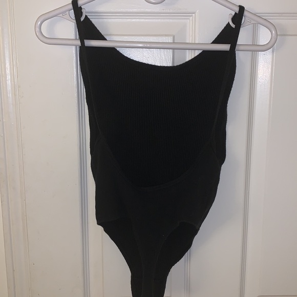 Aritzia low back bodysuit - Picture 2 of 4